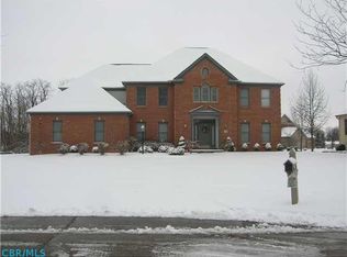 1144 S Creekway Ct, Columbus, OH 43230