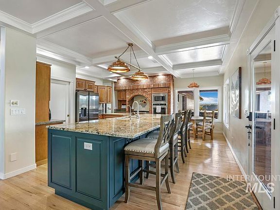 5th image of 4129 Hidden Lakes Dr