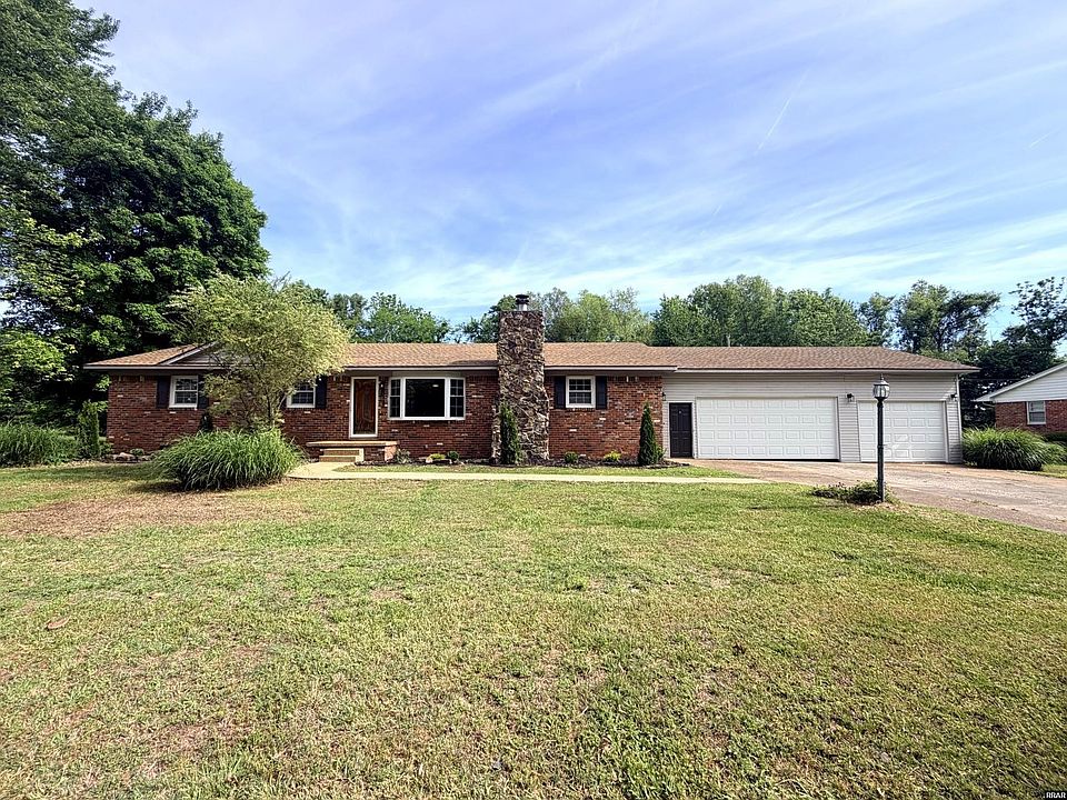 1st image of 2735 Hollywood Dr