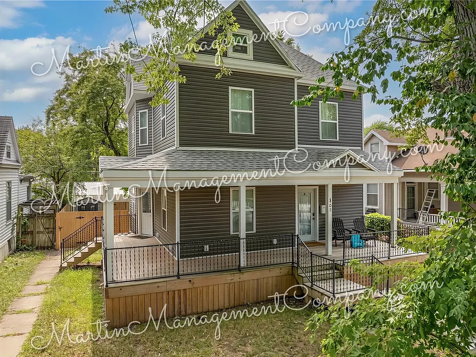 807 W 7th St