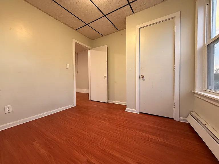 754 Lakeview Ave #2R — Photo 9