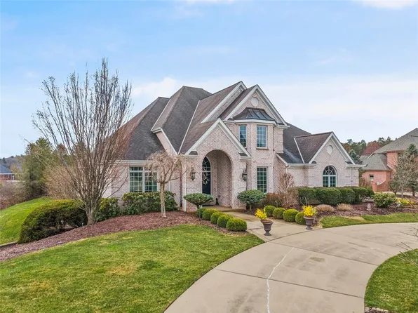 107 Indian Meadow Dr, Mars, PA 16046