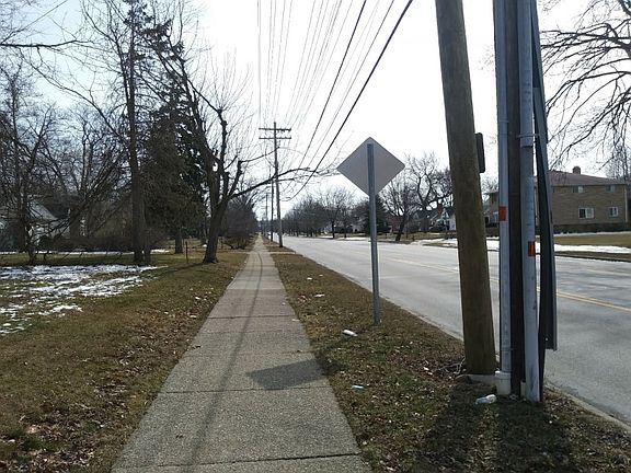 4th image of 645 E 250th St