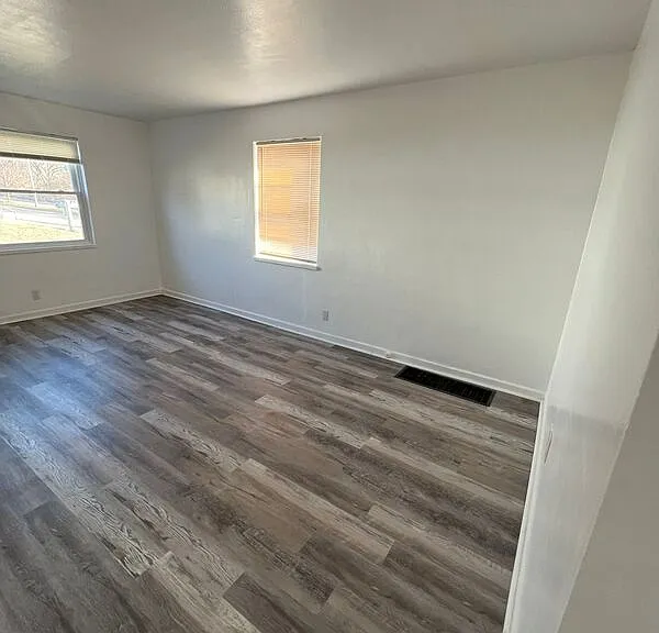 250 Basswood Ave #1 — Photo 4