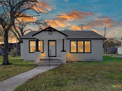 212 S Walnut Ave, Luling, TX, 78648