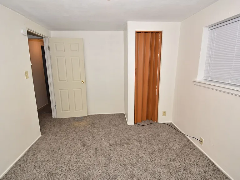 1311 Montgomery Rd — Photo 11
