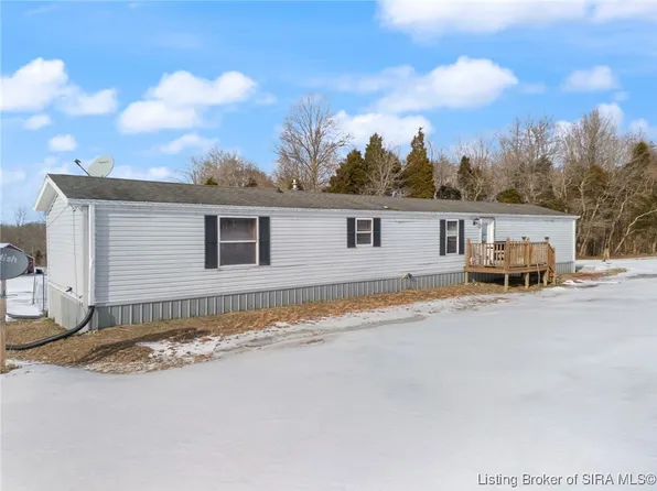 697 South Whiskey Run Ranch Road, Milltown, IN 47145