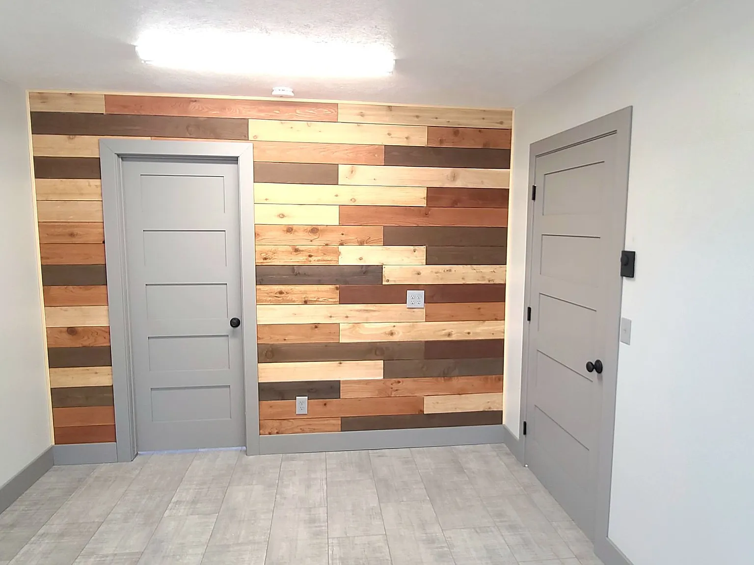 215 Country Club Ln — Photo 4