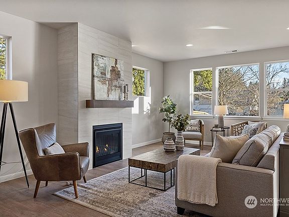 3rd image of 10015 Bergh Ct