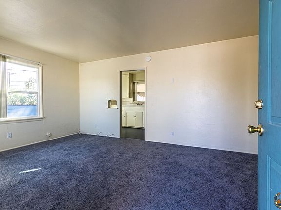 5th image of 629 El Centro Ave