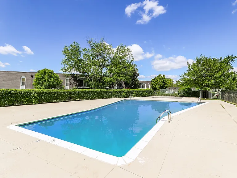 Amenities-14533502