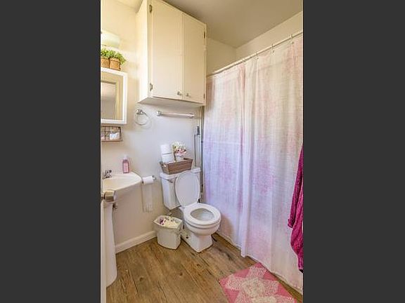 4th image of 503 S Church St APT A