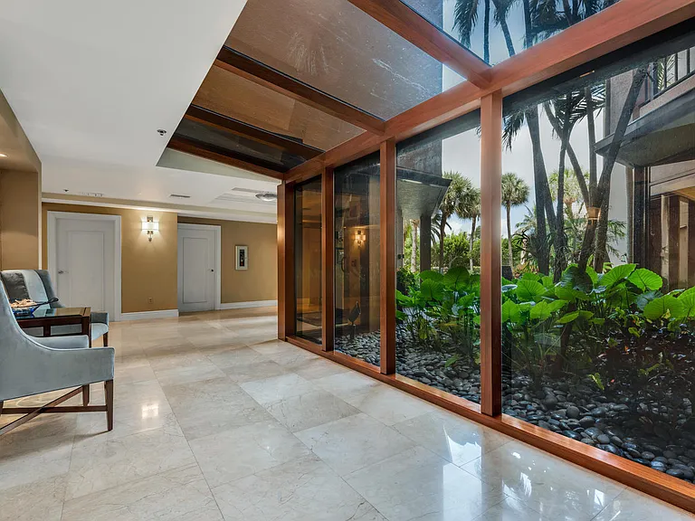 530 Ocean Dr #202 — Photo 21
