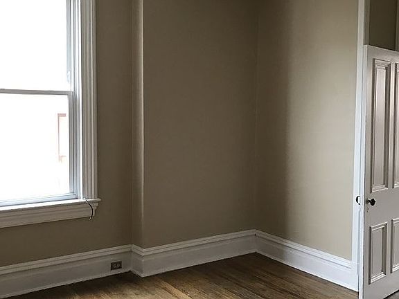 5th image of 36 E Washington St APT 4