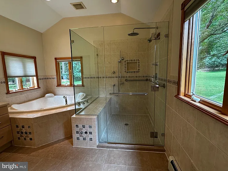 4 Smedley Dr — Photo 35