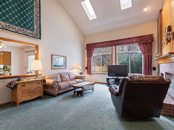 4th image of 1 Carissa Cir