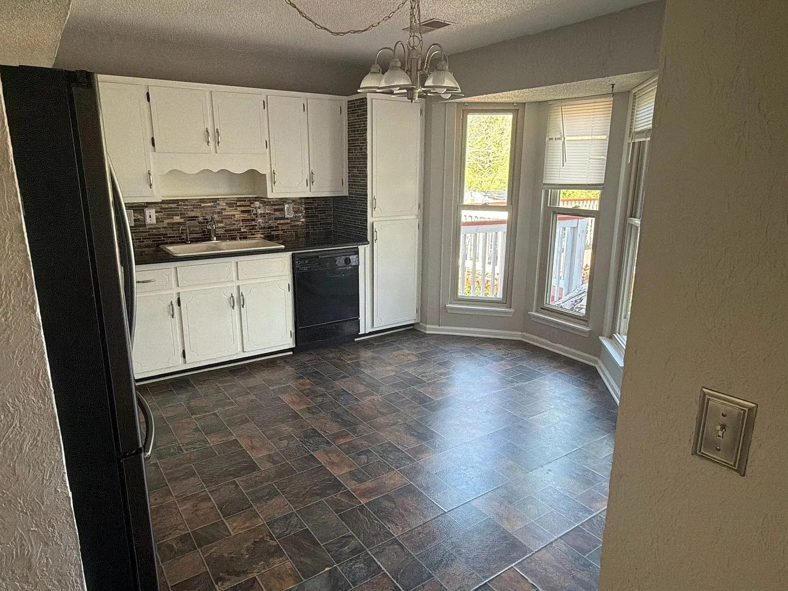 2 bed, 1138 sqft, $1,250 — Photo 3