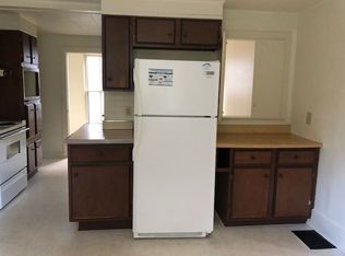 19 W Kendrick Ave, Hamilton, NY 13346