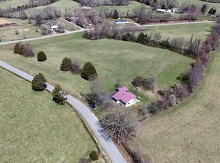 464 Dickens School Rd, Albany, KY 42602
