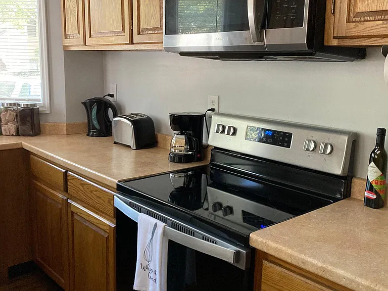 729 Victorian Pl — Photo 11