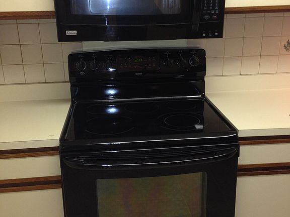 5th image of 108 Oakwood Ave #A