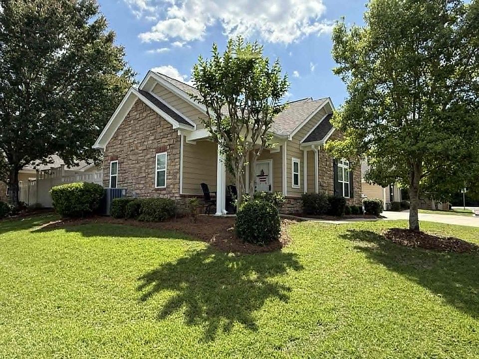 1st image of 302-1 Hidden Creek Cir