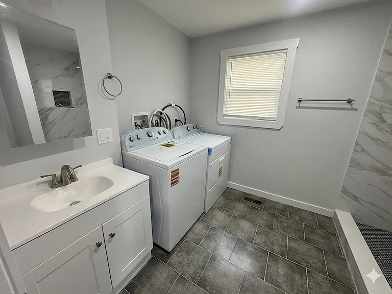 284 Mechanic St #2 — Photo 4