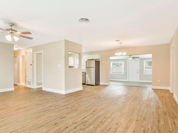 4th image of 5816 Paradise Ln