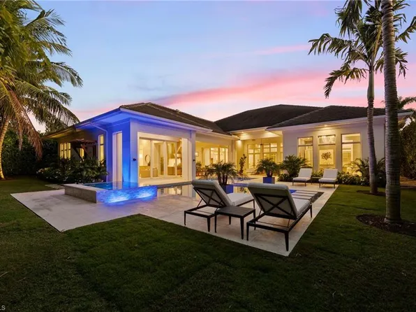 655 Starboard DR, NAPLES, FL 34103