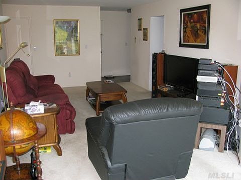 4th image of 77 S Park Ave APT C30