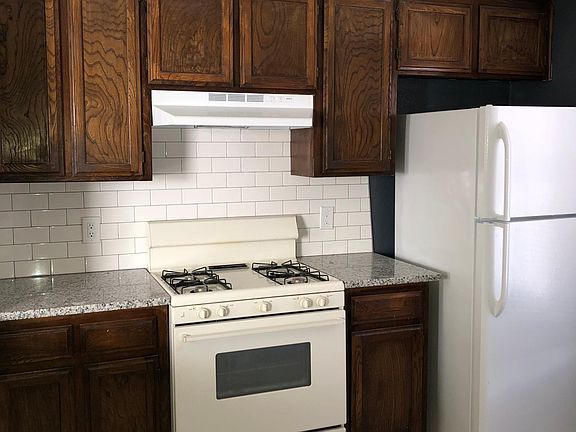 New Granite and Subway Tile Backsplash