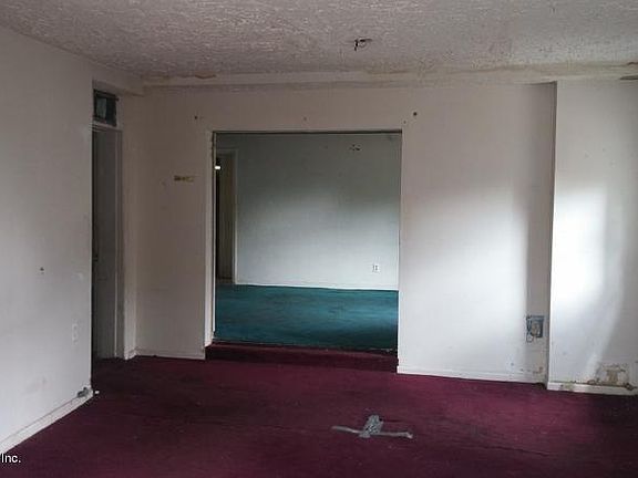 4th image of 4741 E Castlewood Dr