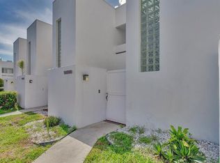 5050 Elmhurst Rd APT D, West Palm Beach, FL 33417