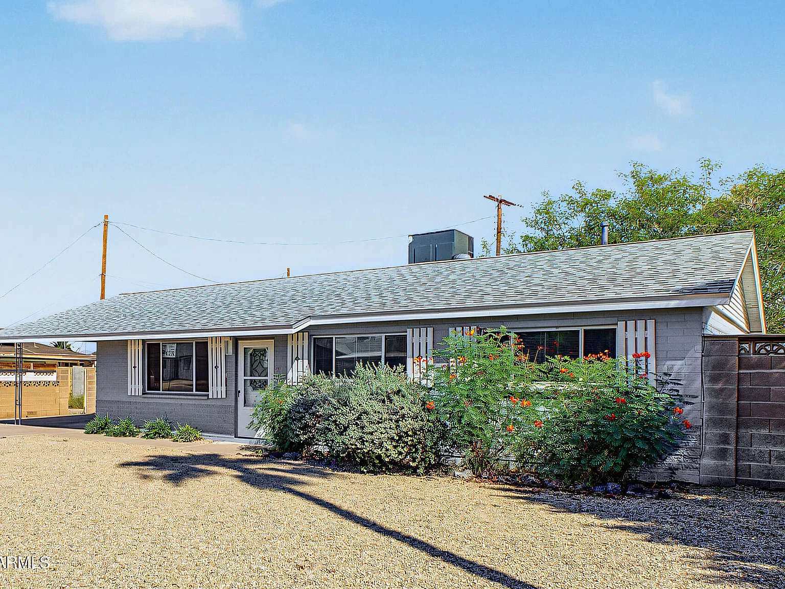 3 bed, 2.0 bath, 1120 sqft, $2,400 — Photo 3
