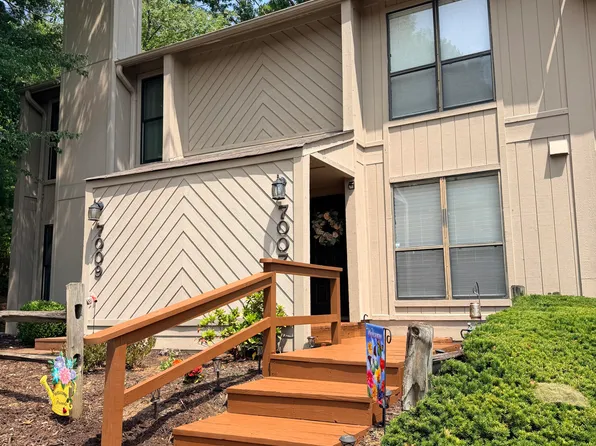 7007 Pine Ct, Roanoke, VA 24018
