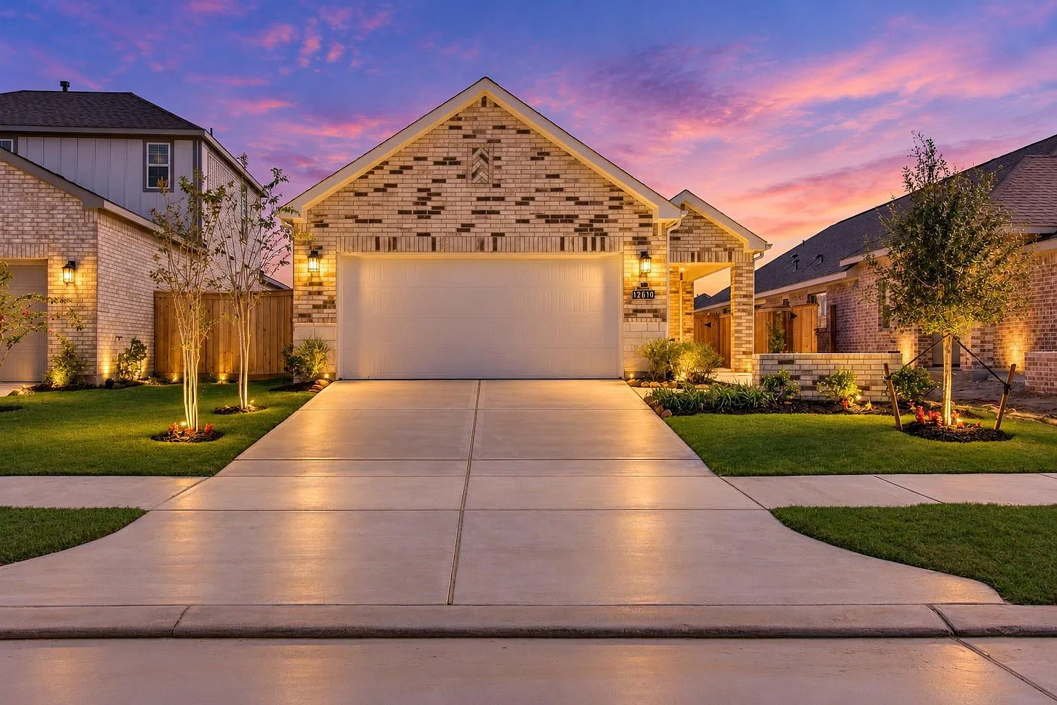 4 bed, 2.0 bath, 1582 sqft, $2,499 — Photo 1