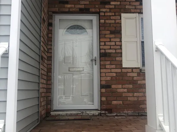 (undisclosed Address), Babylon, NY 11702