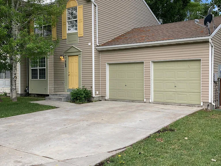 569 N 200 W — Photo 20