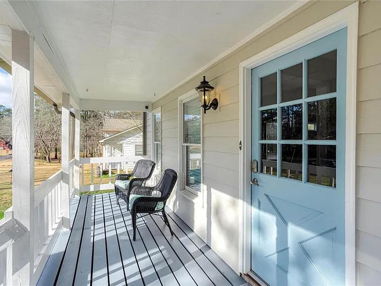 302 Independence Way — Photo 3