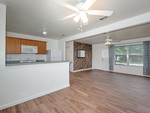 2207-finley-rd-irving-tx-75062-2-High-Res-4_06062023