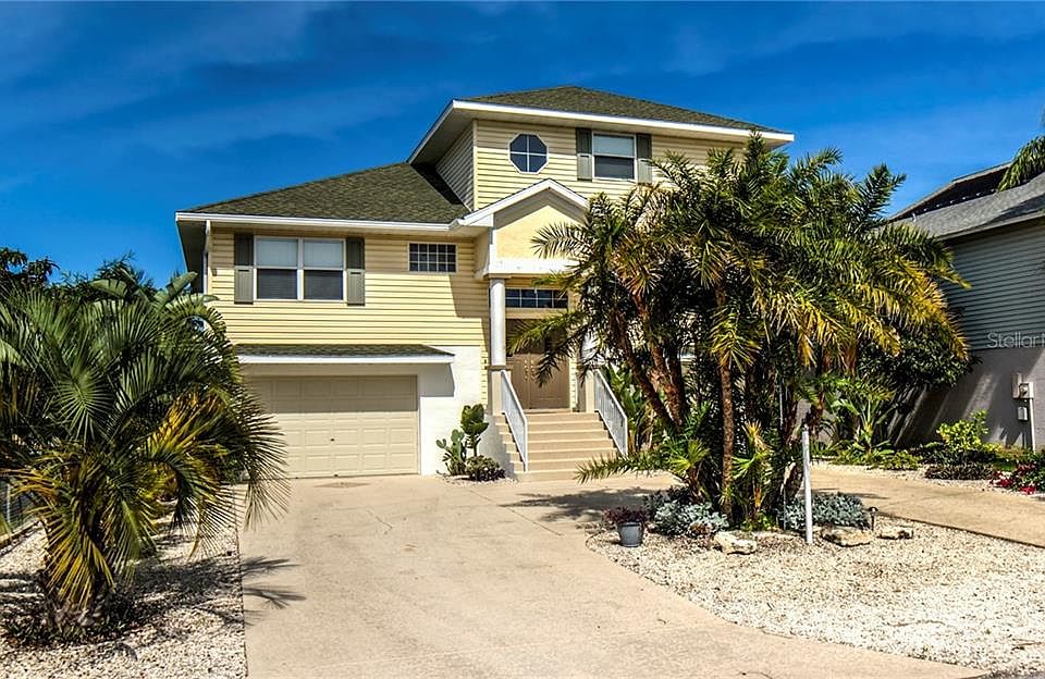 1st image of 15609 Bertram Dr