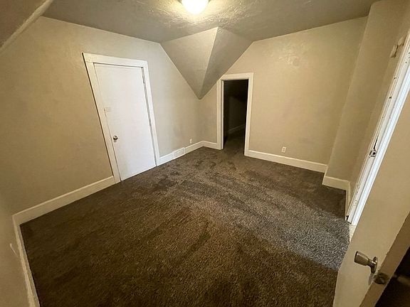 3rd image of 217 N Roosevelt St #2