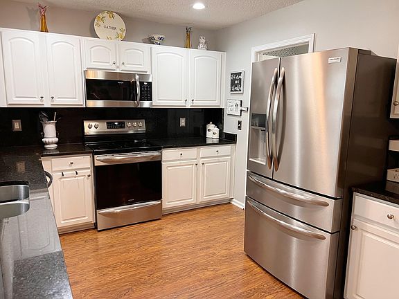 5th image of 5107 Ballantine Dr
