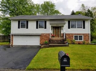 17 Clover Hill Dr, Flanders, NJ 07836