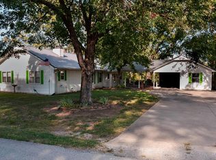 511 Ash St, Lyndon, KS 66451