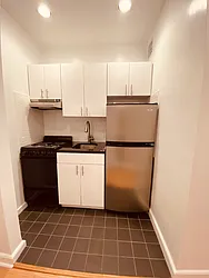 Rented by Metropolis Real Estate of Manhattan