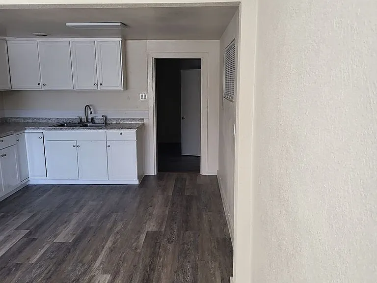 721 Santa Fe Ave SW — Photo 13
