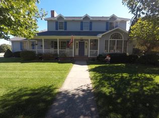 1805 Westchester Dr, Hastings, NE 68901