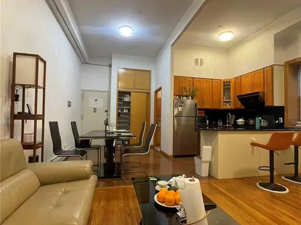 462 52nd St APT 1A, Brooklyn, NY 11220