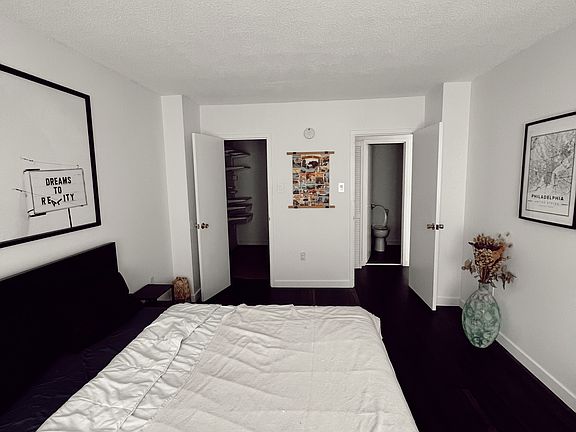 2nd image of 2059 Huntington Ave APT 604